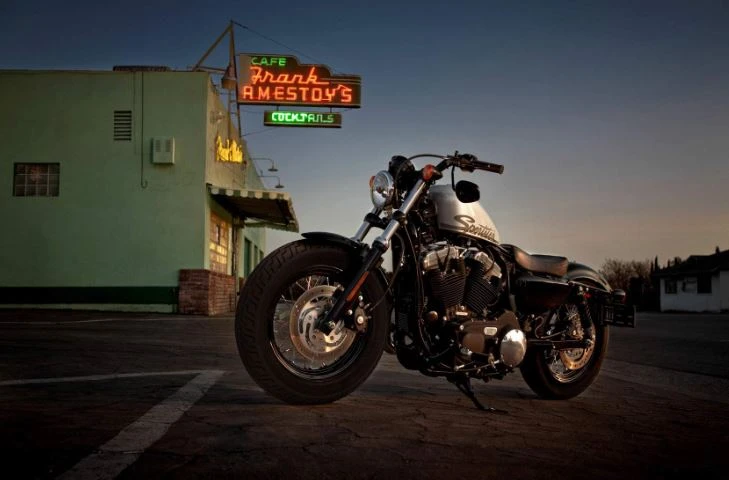 Harley Davidson XL 1200X Forty-Eight (2011)