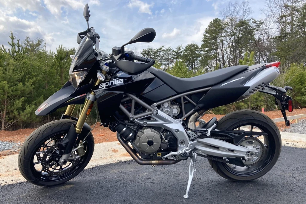 Aprilia SMV 750 Dorsoduro (2012)
