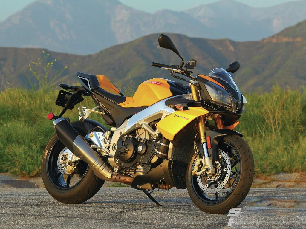 Aprilia Tuono V4 R (2012)