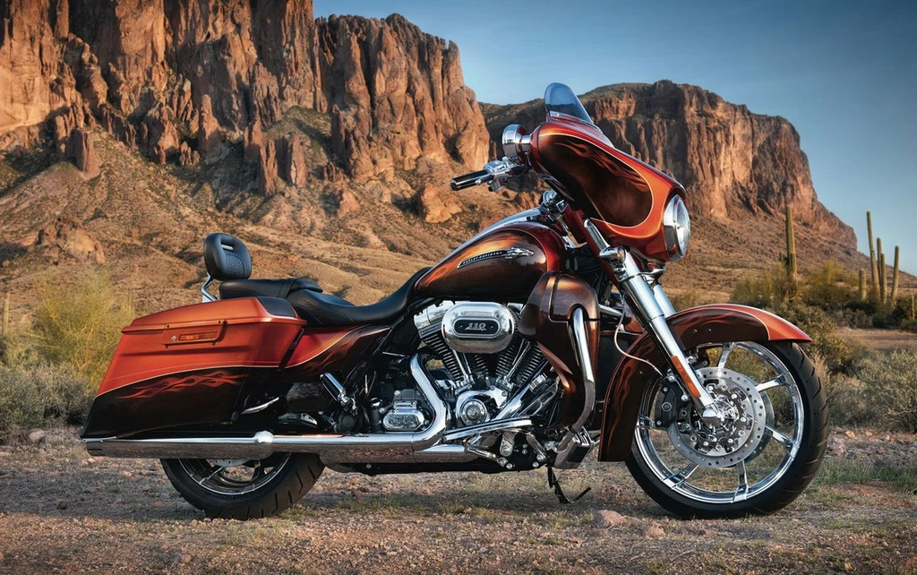 Harley Davidson FLHX SE Street Glide CVO (2012)