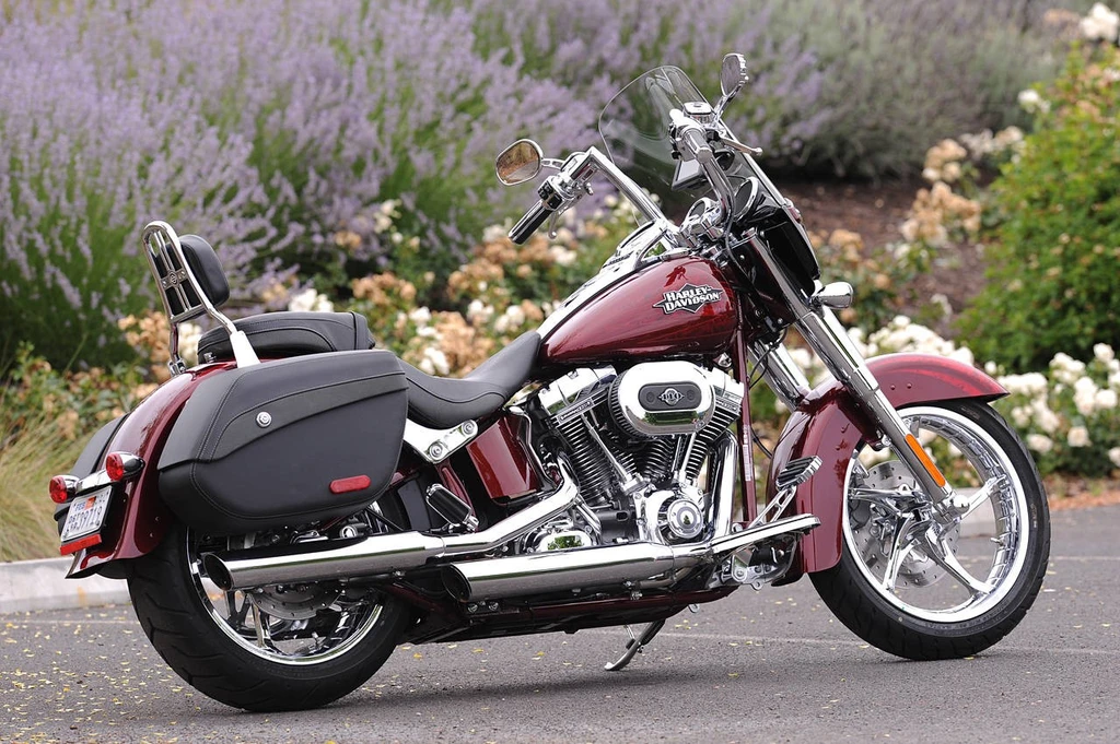Harley Davidson FLSTSE3 Softail Convertible CVO (2012)