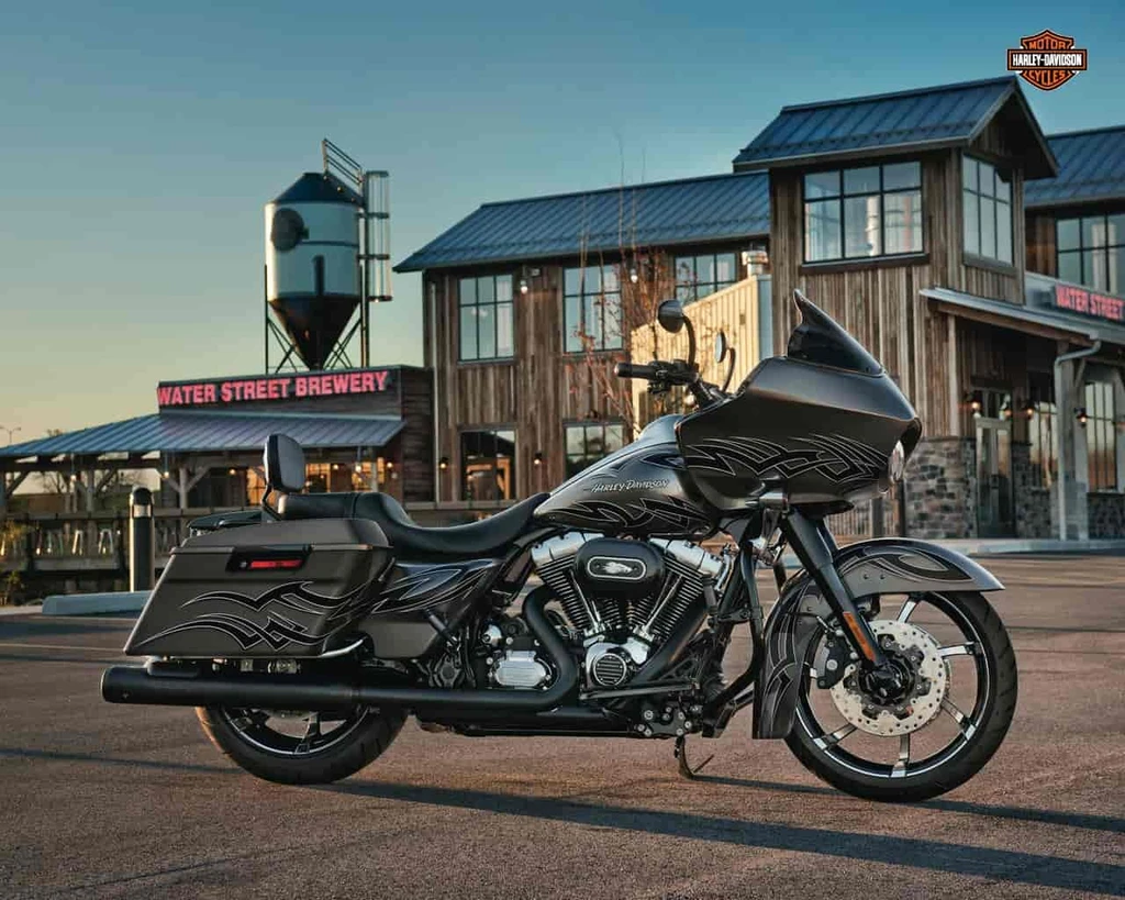 Harley Davidson FLTRX Road Glide Custom (2012)