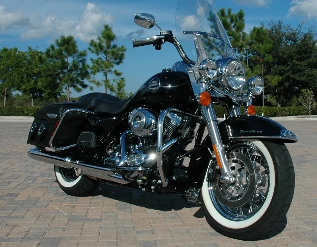 Harley Davidson FLHR Road King (2012)