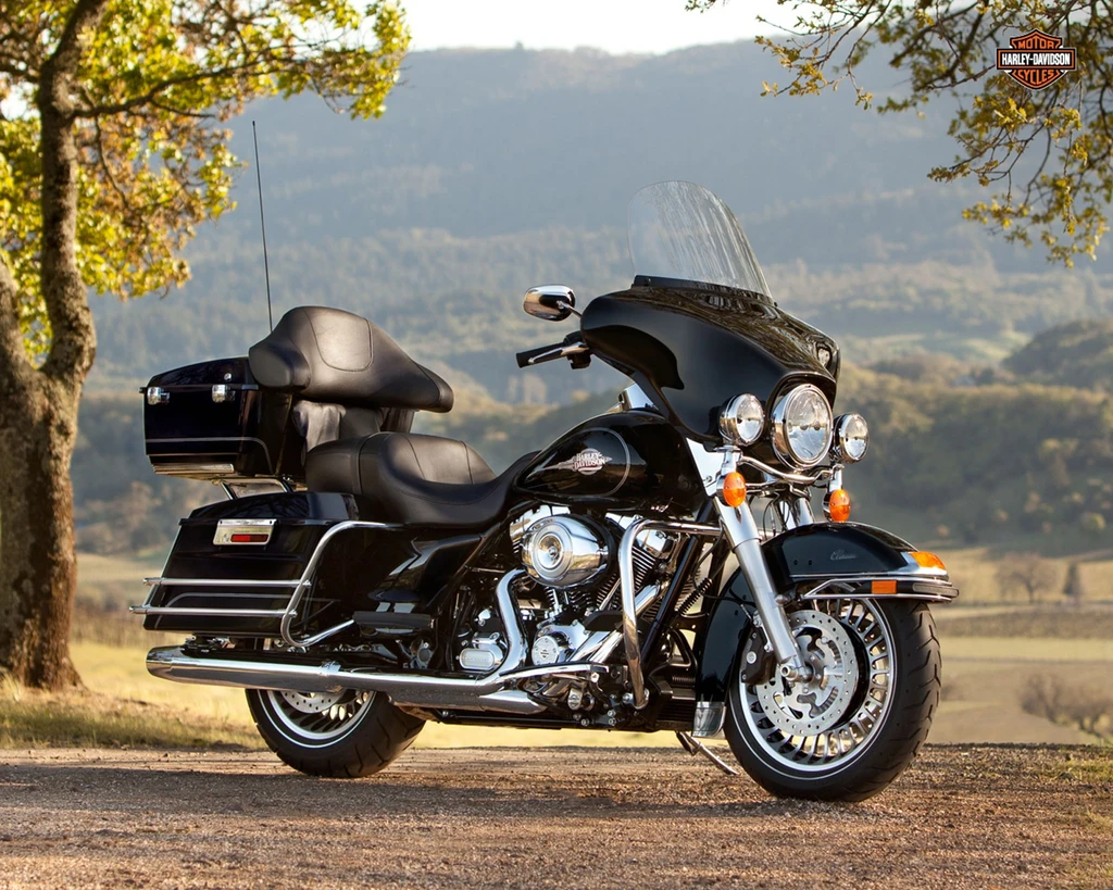 Harley Davidson FLHTC Electra Glide Classic (2012)