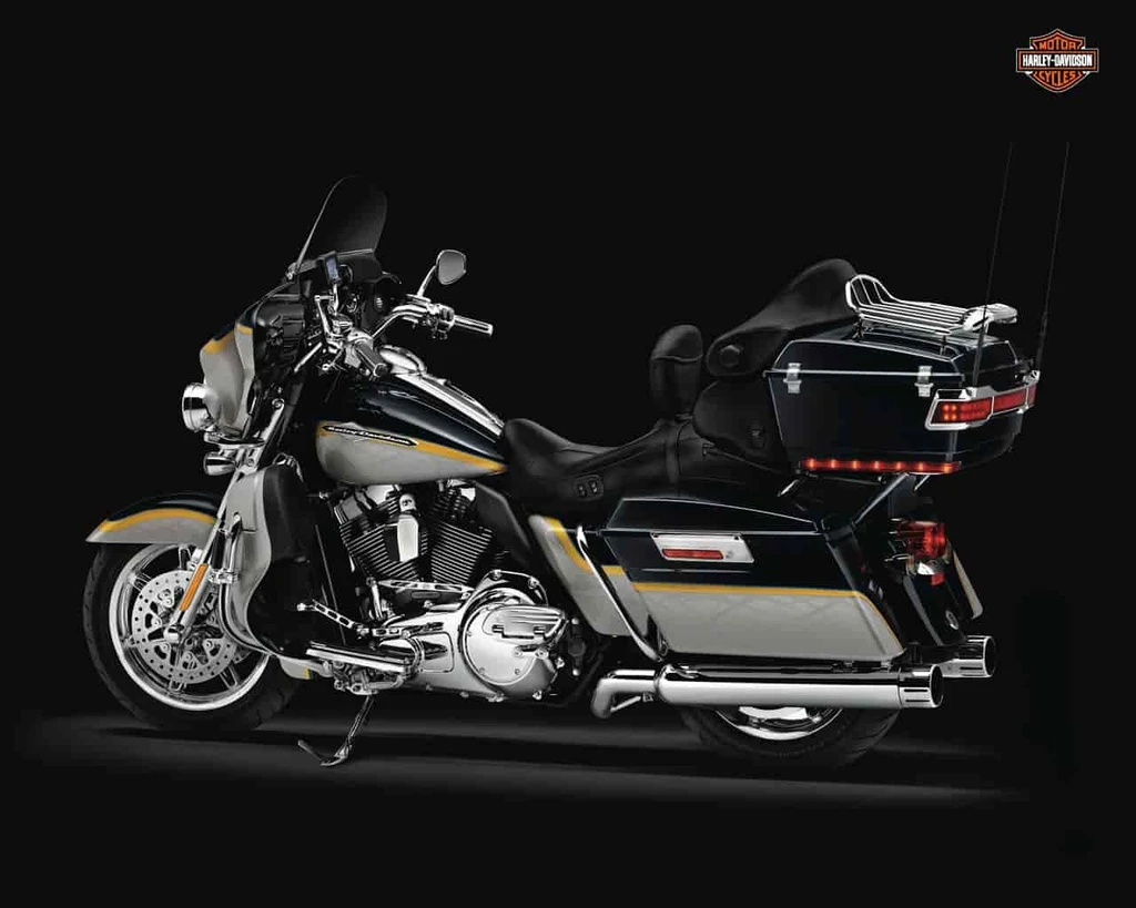 Harley Davidson FLHTCU SE7 Electric Glide Ultra Classic CVO (2012)
