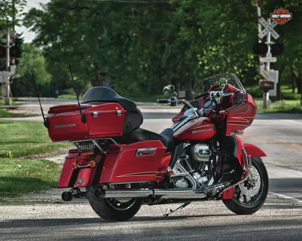 Harley Davidson FLTRU Road Glide Ultra (2012)