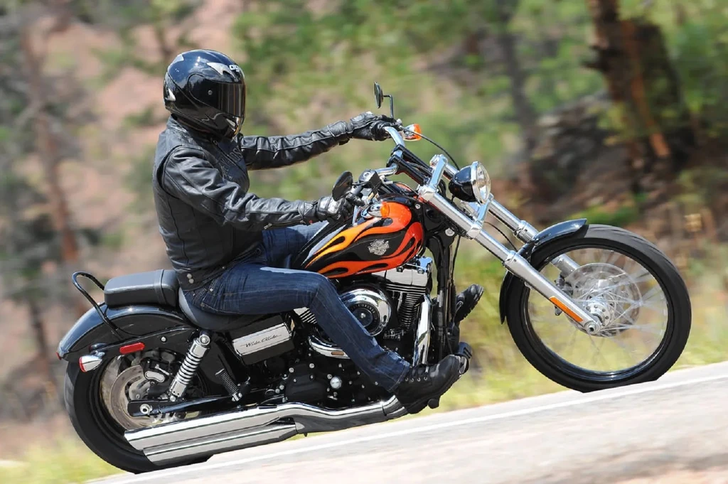 Harley Davidson FXDWG Dyna Wide Glide (2012)