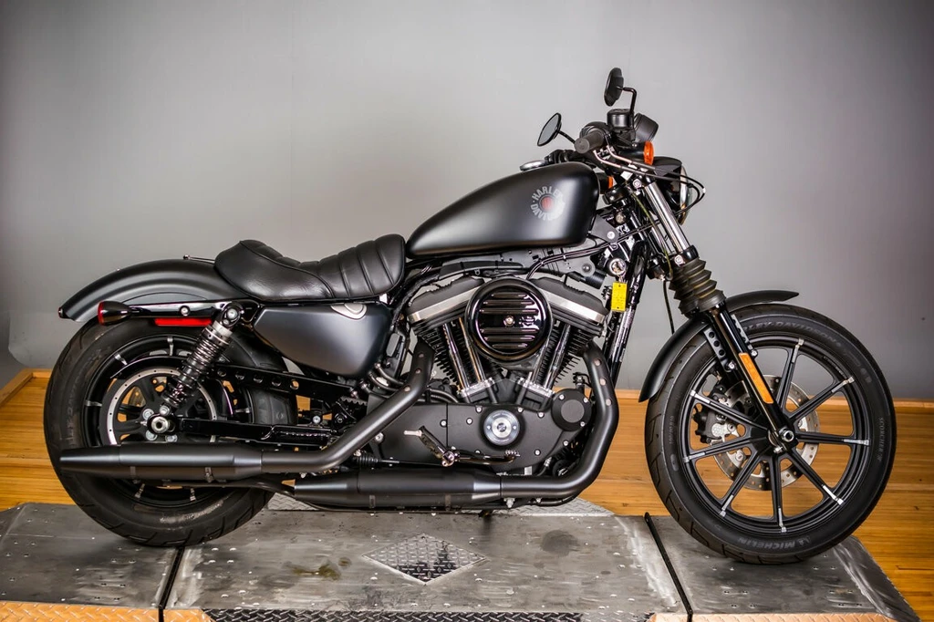 Harley Davidson XL 883NIron (2011 - 2012)