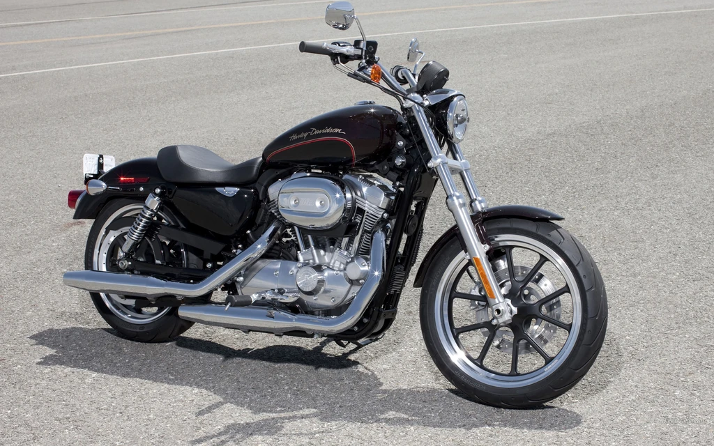 Harley Davidson XL 883L SportsterSuperLow (2012)