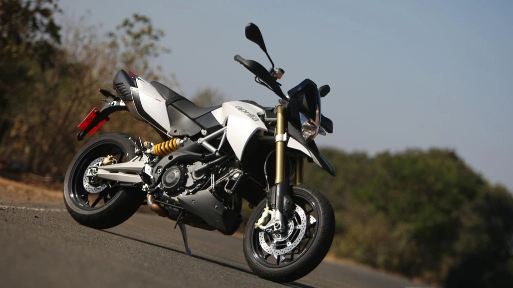 Aprilia SMV 1200 Dorsoduro (2013)