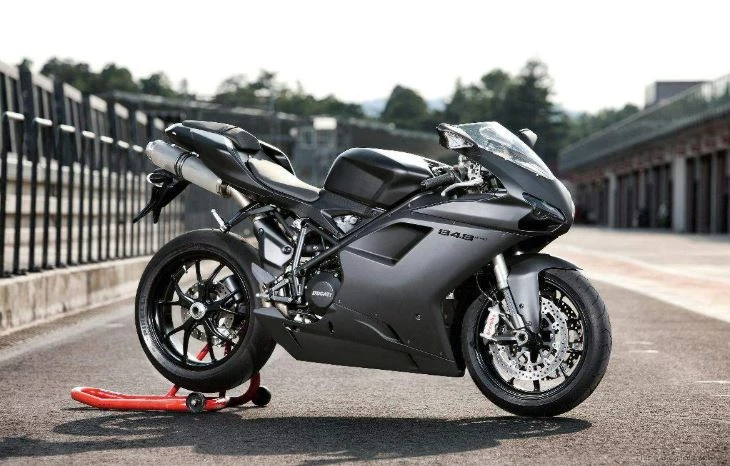 Ducati 848 EVO Dark (2013)