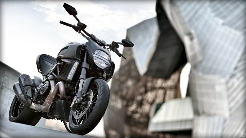 Ducati Diavel Dark (2013)