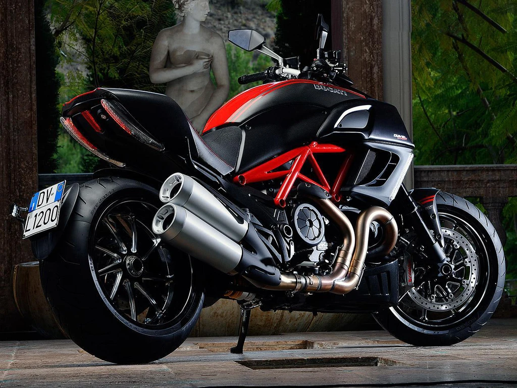 Ducati DiavelCarbon (2013)