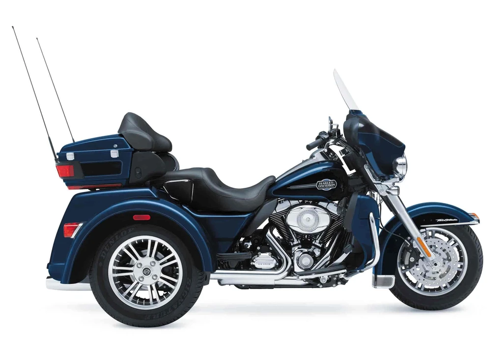 Harley Davidson FLHTCUTG Tri Glide Ultra Classic (2013)