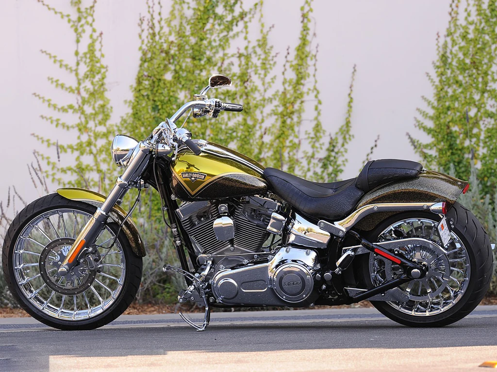 Harley Davidson FXSB-SE Softail Breakout CVO (2013)
