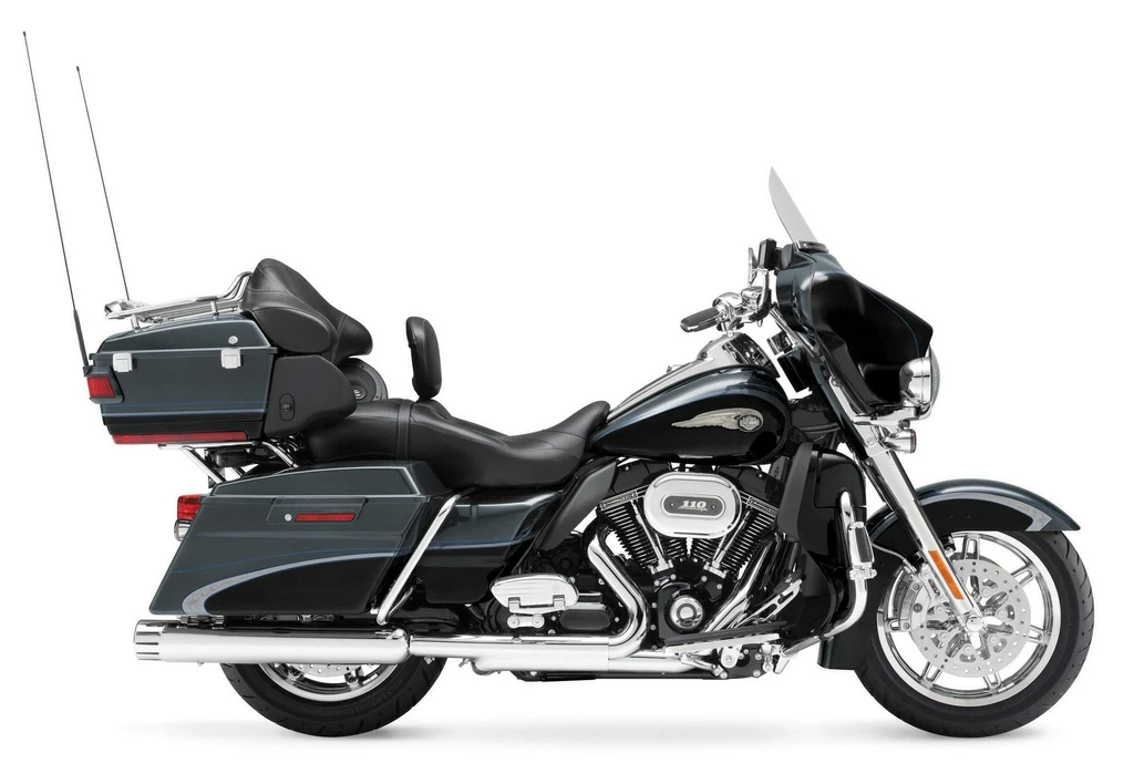 Harley Davidson FLHTCU SE8 Ultra Classic Electric Glide CVO 110th Anniversary (2013)