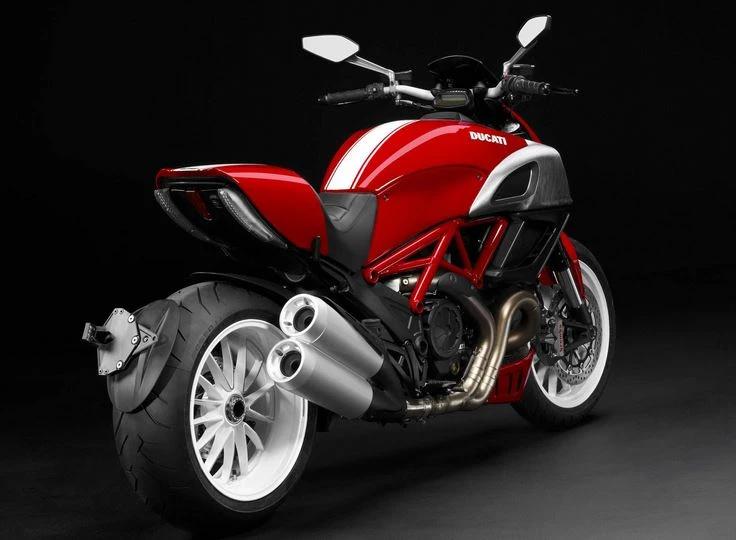 Ducati Diavel (2014)