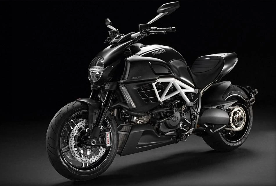 Ducati Diavel Dark (2014)