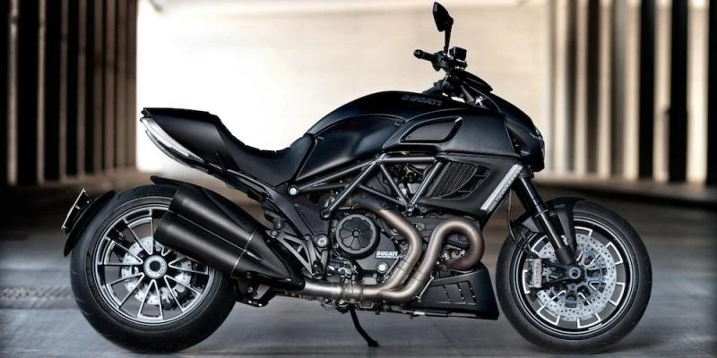 Ducati Diavel Dark (2014)