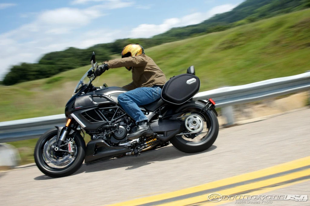 Ducati DiavelStrada (2014)