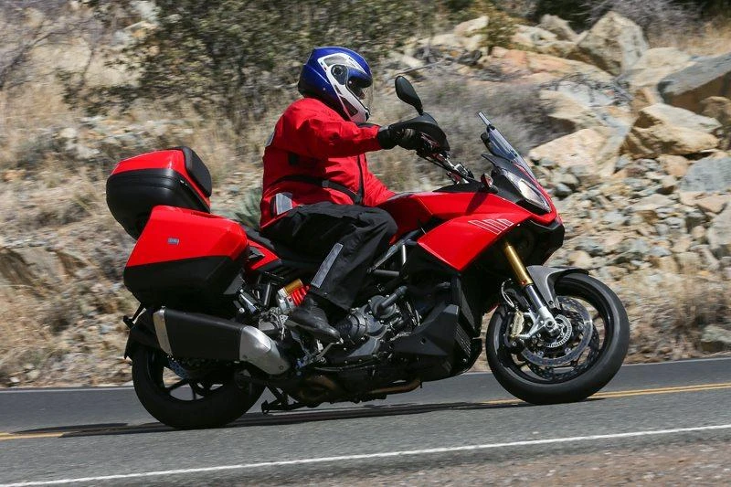 Aprilia Caponord 1200 (2015)