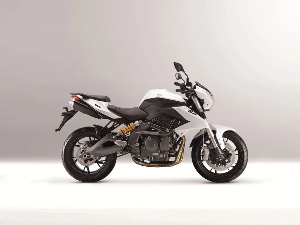 Benelli BN 600R (2015)