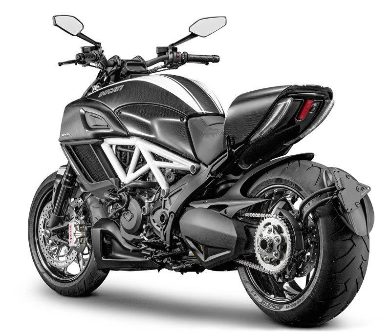 Ducati Diavel Carbon (2015)
