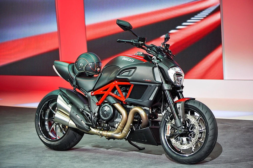 Ducati Diavel Titanium (2015)