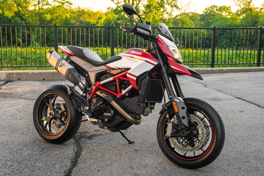 Ducati Hypermotard 820SP (2015)