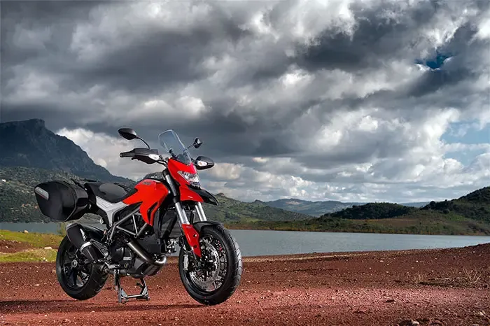 Ducati Hyperstrada 820 (2015)