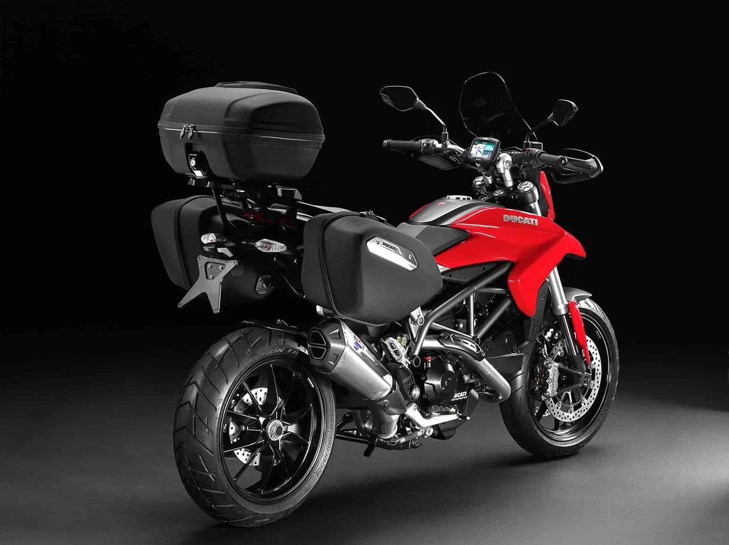 Ducati Hyperstrada 820 (2015)