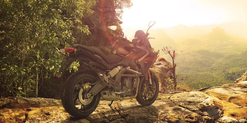 Benelli BN 600 GT / TNT 600GT (2015)