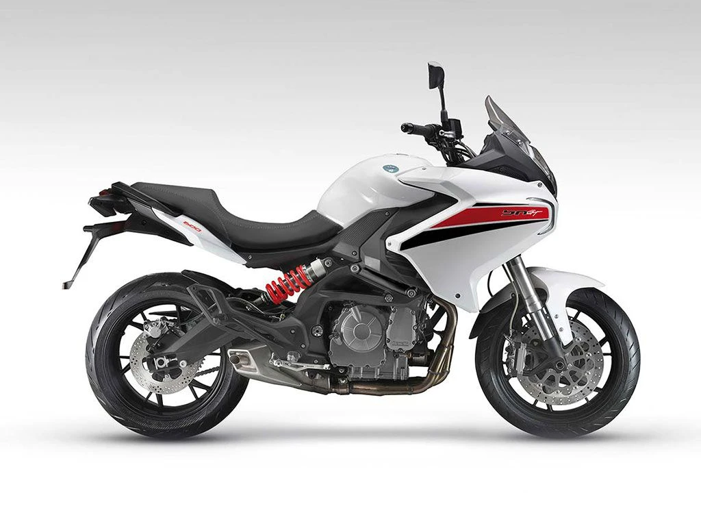 Benelli BN 600 GT / TNT 600GT (2015)