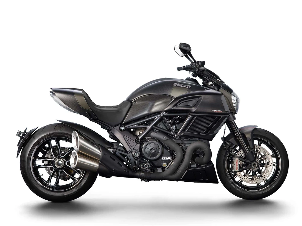 Ducati Diavel Carbon (2017 - 2018)