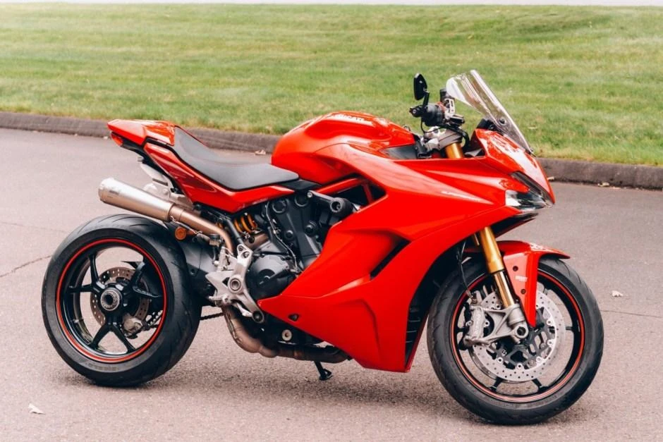 Ducati Supersport (2017 - 2018)