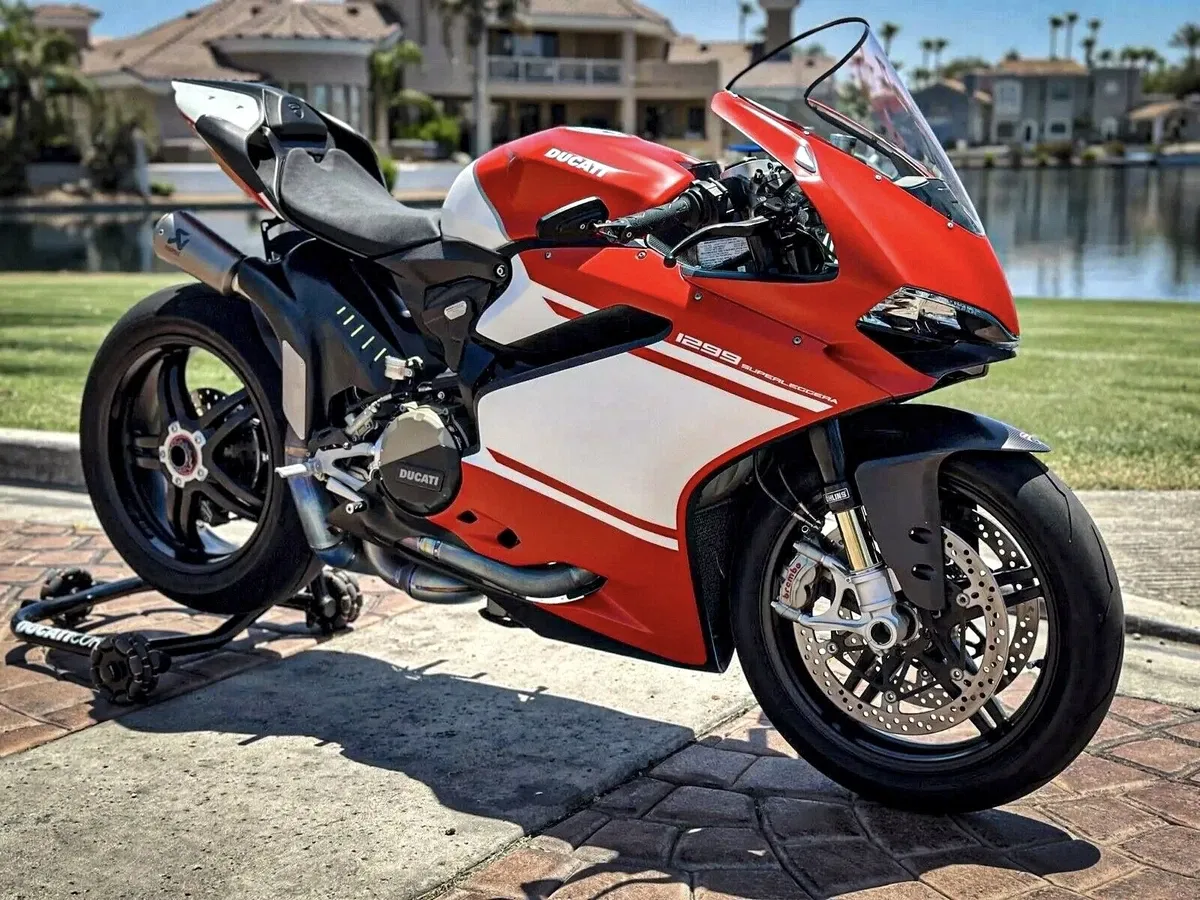Ducati 1299Panigale Superleggera (2017)