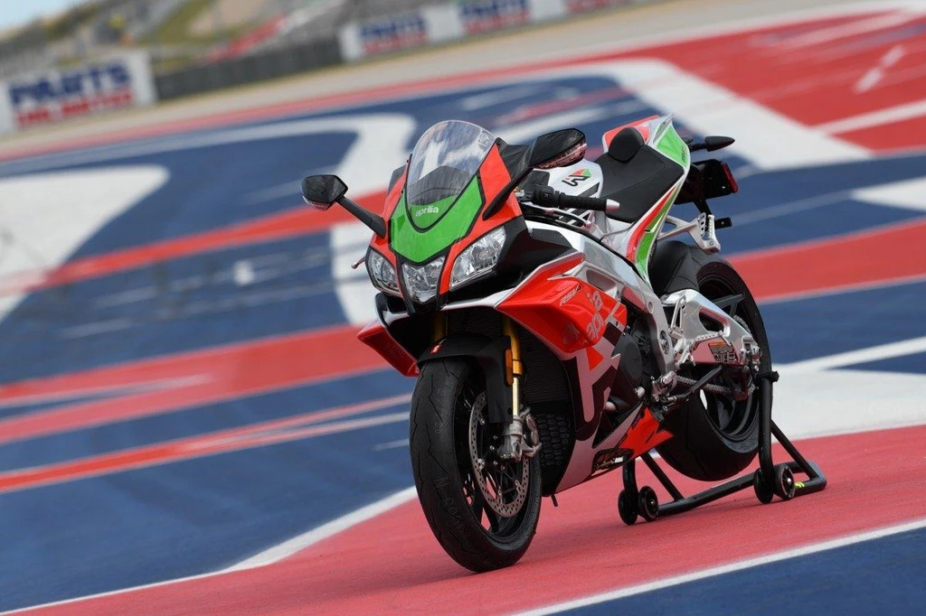 Aprilia RSV-4RF (2018)