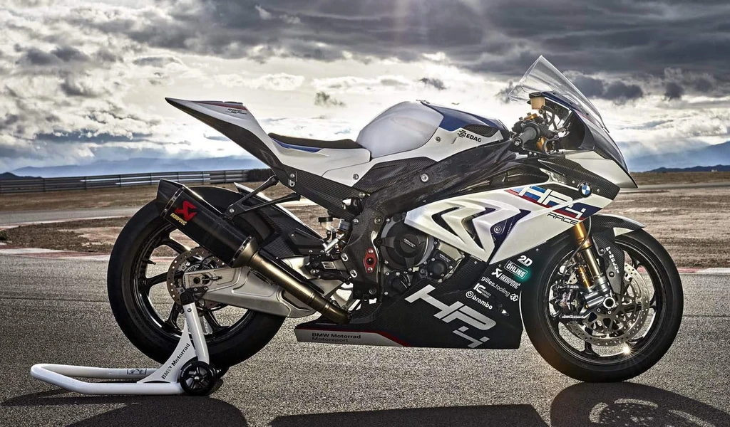 BMW HP 4 Racer (2018)