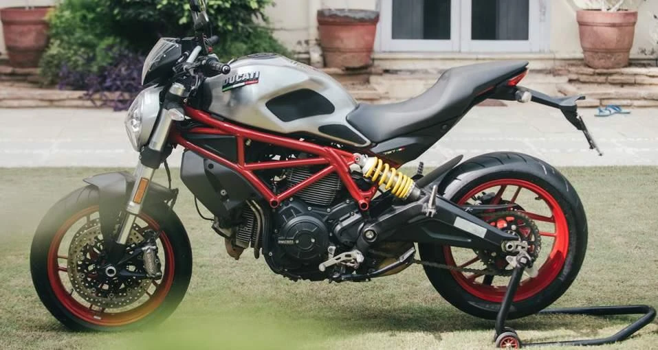Ducati Monster 797 Special Edtion (India) (2018)