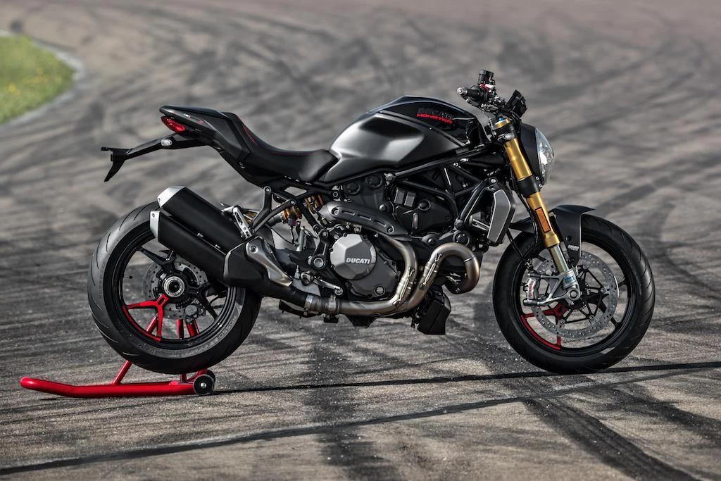 Ducati Monster 1200S Black (2020)