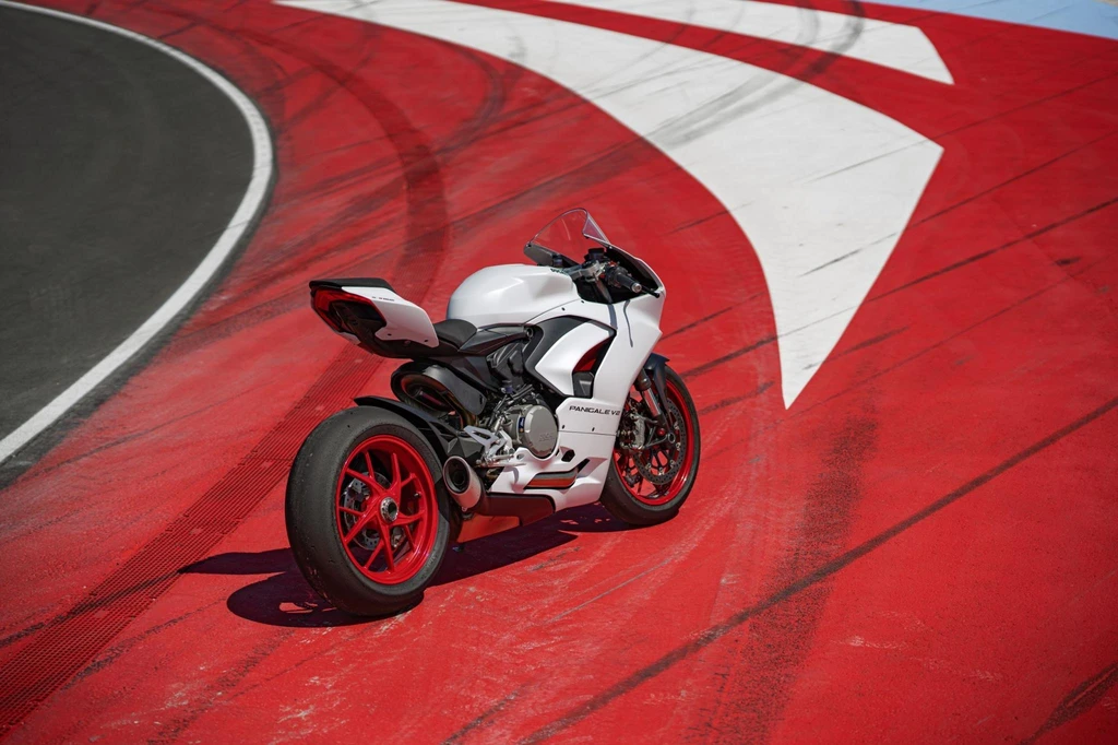 Ducati Panigale V2 White Rosso (2020)