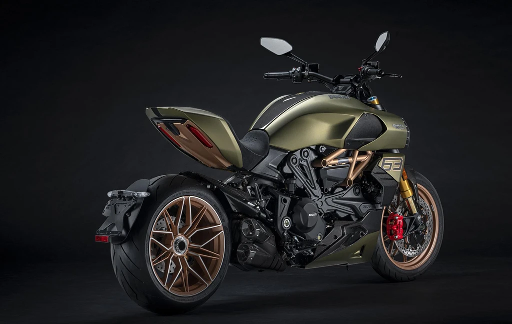 Ducati Diavel 1260 Lamborghini (2021)