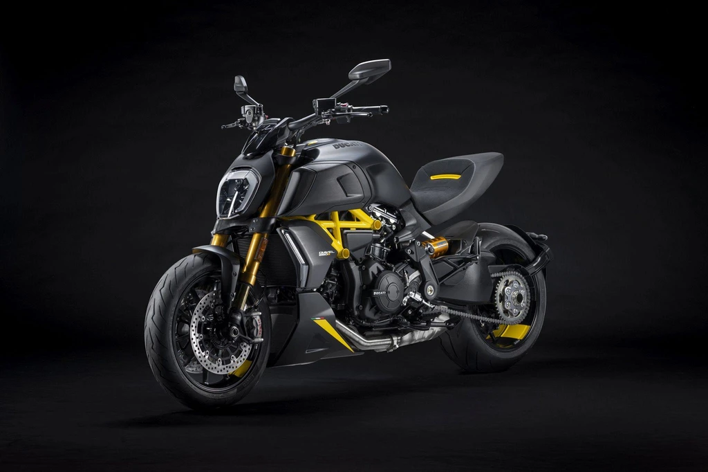 Ducati Diavel 1260 S Black and Steel (2021)
