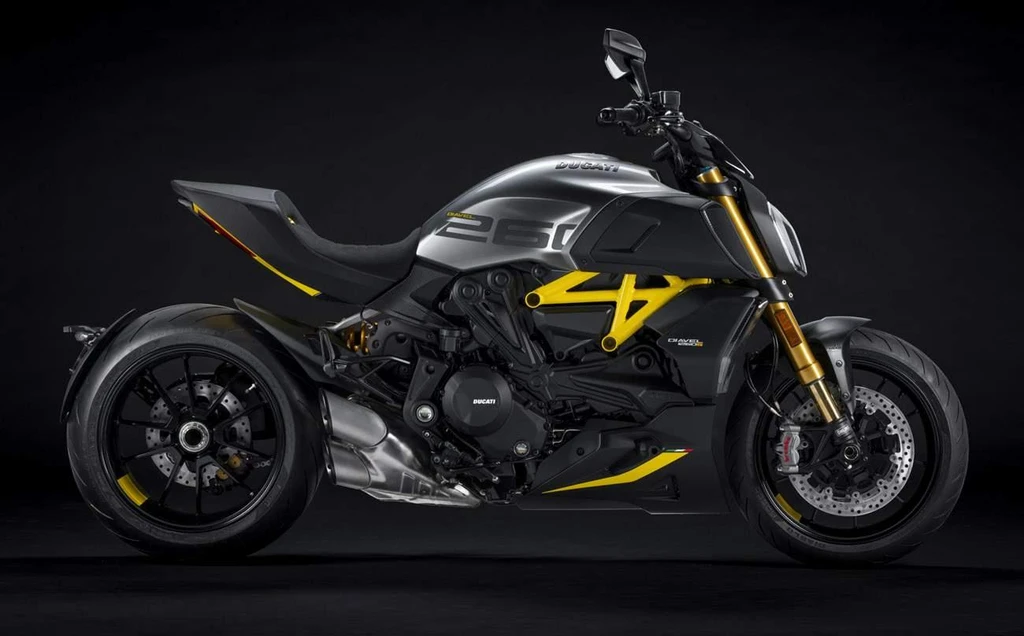 Ducati Diavel 1260 S Black and Steel (2021)