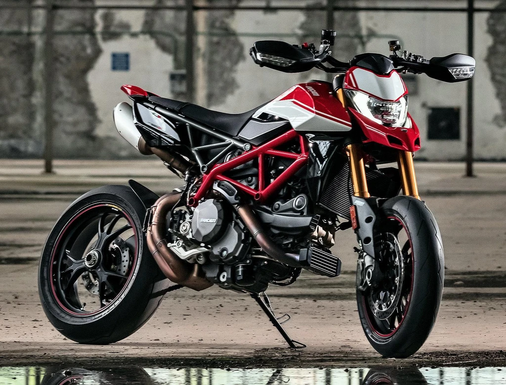 Ducati Hypermotard 950 SP (2021)