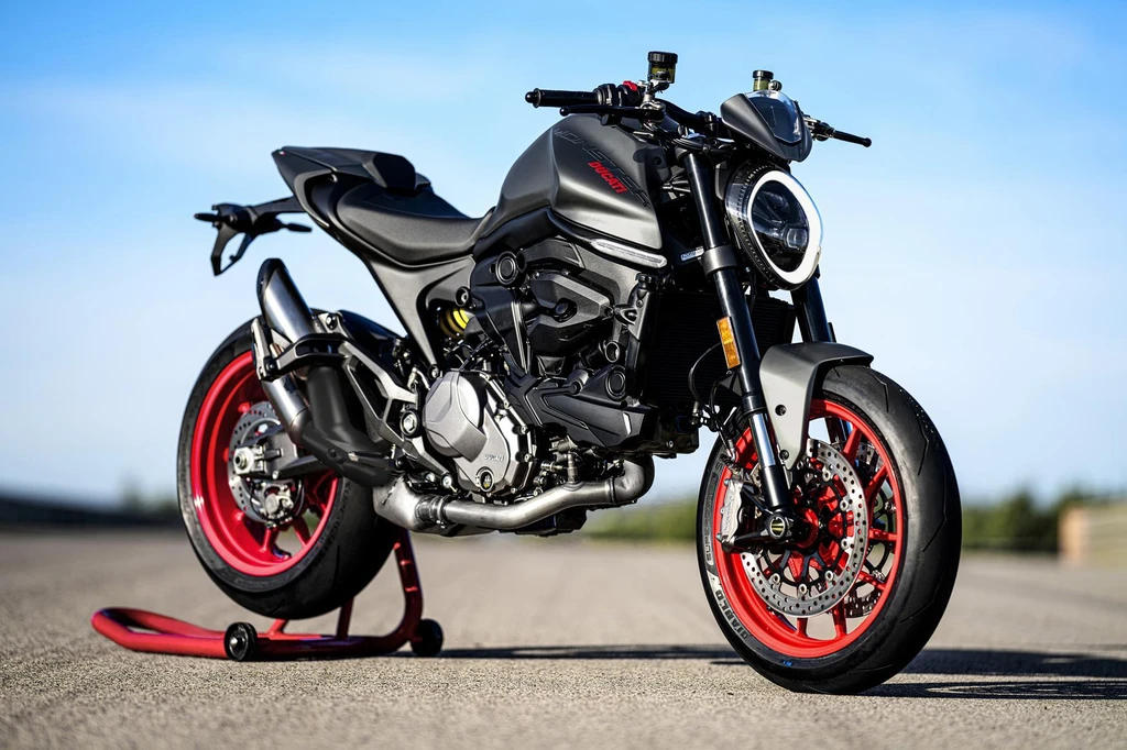 Ducati Monster & Monster Plus (2021)