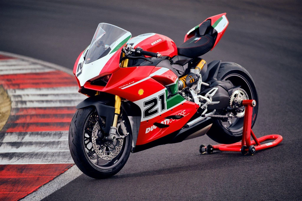 Ducati Panigale V2 Bayliss 1st Champion 20th Anniversary (2021)