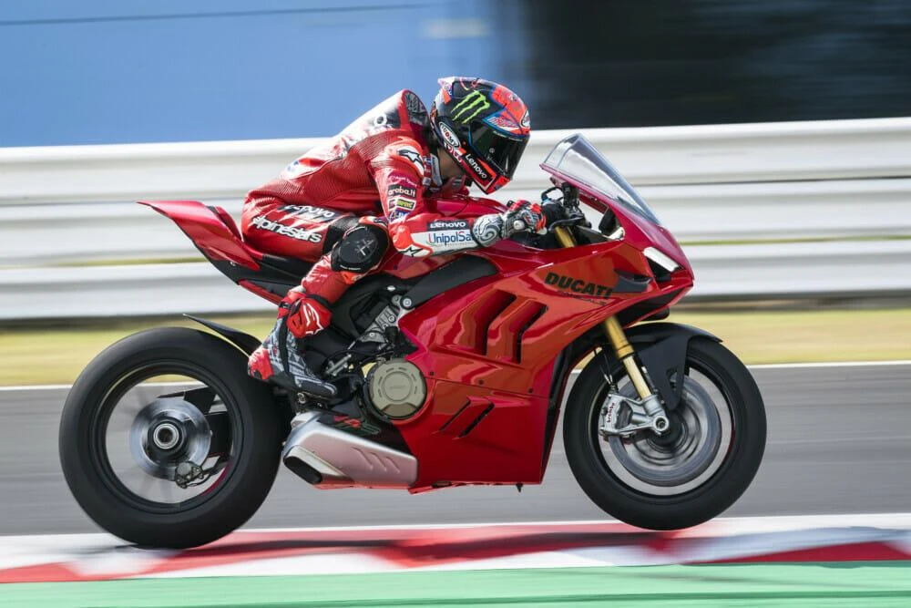 Ducati Panigale V4 S (2022)