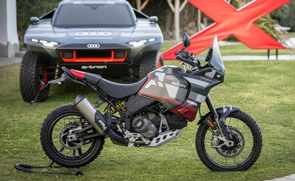 DucatiDesertX RS Q e-tron Special Edition (2022)