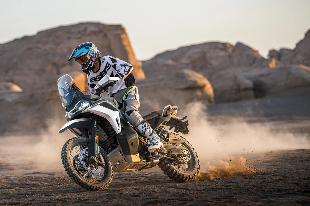 2026-cfmoto-1000-mt-x-6-throttlecraze.com